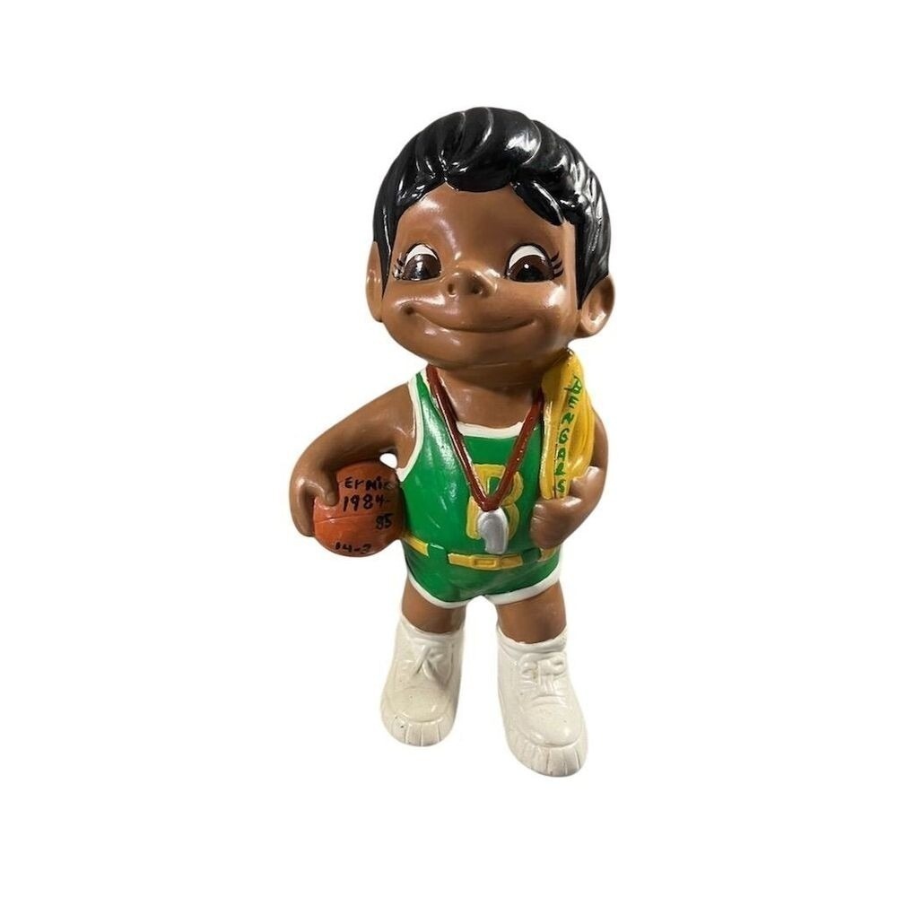 Vintage 1970s Atlantic Mold‎ Boy Basketball Ceramic Figurine Statue